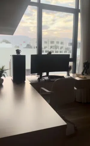 4K Curved VA LG 35” Ultrawide Gaming/Work Monitor شاشة 90 سنت متر قوي