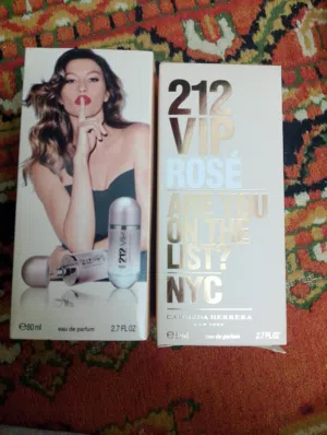Carolina Herrera 212 Vip Rose - For Women - 80ml بيرفيوم