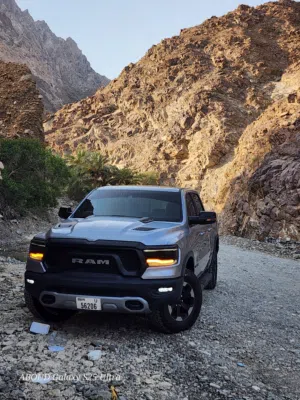 كاش او اقساط عن طريق البنك  دودج رام فئة ريبل محرك 5.7 هيمي_4×4_أعلى المواصفات_أفضل سعر بالسوق_