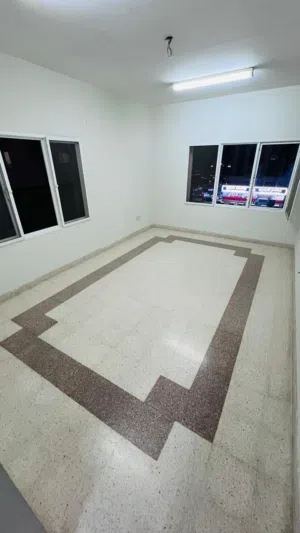 120 m2 2 Bedrooms Apartments for Rent in Muscat Al Khuwair