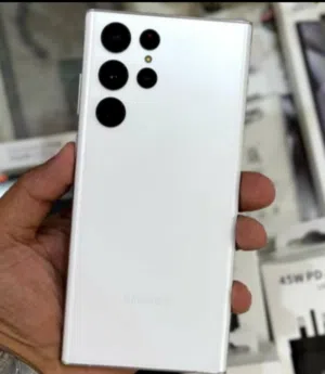 Samsung Galaxy S22 Ultra 512 GB in Hadhramaut