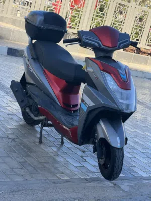 فيزباء صينيه لأقول إلا بالله مفهش شي إلا الفايبر تبيله برمه شبه جديده 120 cc