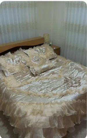 مسبل و تعليقة للملابس ( شماعة)