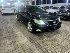 للبيع لكزس ls460 موديل 2008