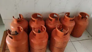 Gas cylinder