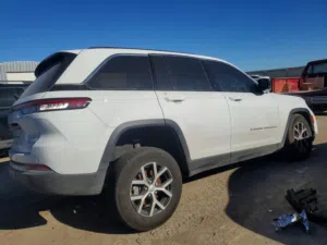جيب 2025 كراند شيروكيjeep grand cherokee