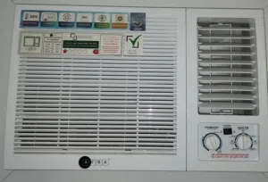 AC AFRA 1.5ton window almost new for sale Only 1 month used Available with warranty