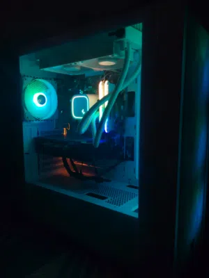كيس pc تجميعه للبيع مليون و150 المو شراي لايدخل خاص