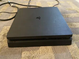 Ps4 للبيع بدون اي مشاكل