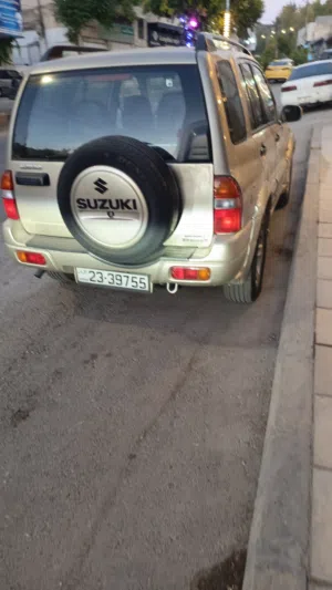 Used Suzuki Grand Vitara in Salt
