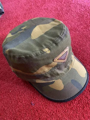 Man Hat army Colors