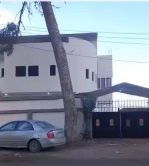 عمارة للايجار تصلح سكنية او خدمية