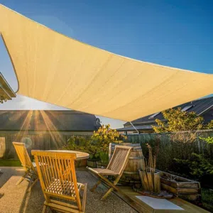 Home Garden Beautiful sail shadesحديقة منزلية جميلة ظلال شراعية
