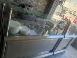 عده مطعم للبيع