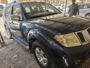 نيسان  بثفندر