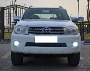 Toyota . Fortuner . 2010 . New0