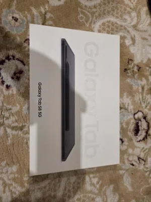 Galaxy Tab S8 5G + كيبورد عربي وانجليزي
