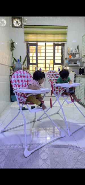 كراسي طعام للاطفال عدد 2