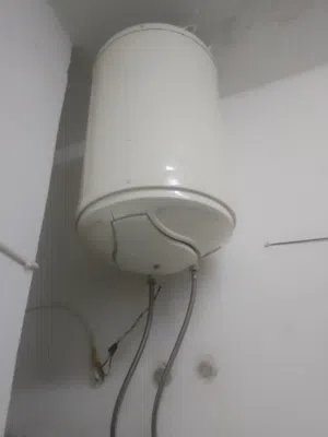 كيزر بحالة ممتازة للبيع بسبب السفر