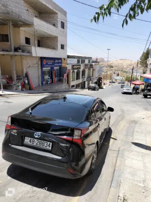 Used Toyota Prius in Amman