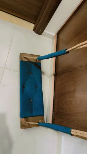 مرجيحه استعمال بسيط وحبالها ماكنه كتير
