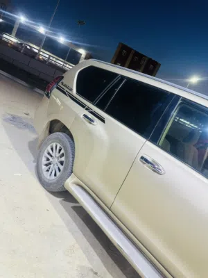 Used Toyota Prado in Tripoli