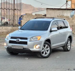 Used Toyota RAV 4 in Sana'a