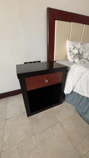 2 side tables