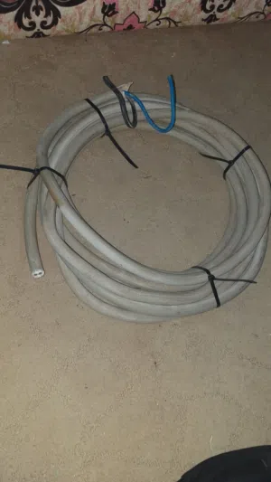 كابل 2×10 نحاس تل درجه اولي تركي البضعه الاولي  المسافه  9   متر