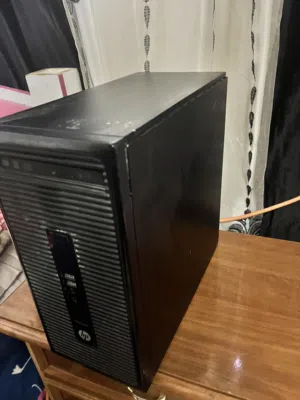 Pc جهاز كمبيوتر مع شاشة مستعمل شبه جديد للبيع