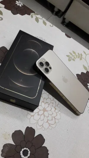 Apple iPhone 13 128 GB in Al Riyadh