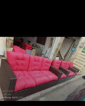 سجاد والموكيت والعشب الصناعي واطقم الرتان ومراجيح عش بلبل وثلاثي