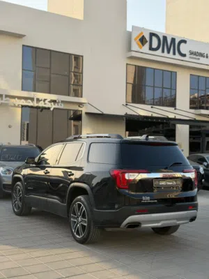 GMC Acadia SLT