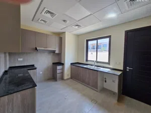 4+maid corner villa for resale