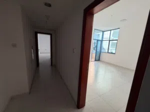 فرصة مميزة للإيجار السنوي داخل أبراج الفالكون في الراشدية 2، إحدى أكثر المناطق السكنية