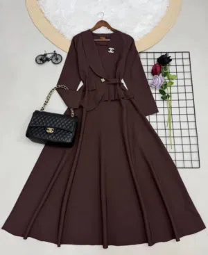 ملابس فساتين