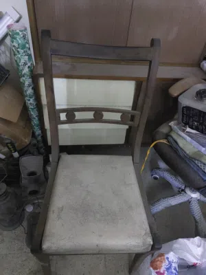 ميز طعام مع كراسي مع بوفيه