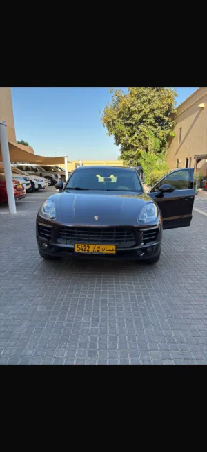 Doctor owned Porsche Macan S - Sport