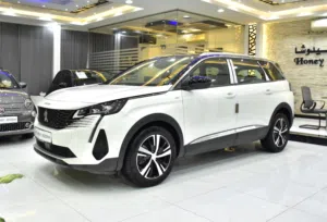 Peugeot 5008 GT ( 2024 Model ) in Silver Color GCC Specs