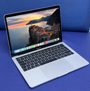 MacBook Pro A1989 Touch Bar 16gb Ram 500gb Ssd very slim very clean type c charger Ratina screen