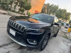 جيب شيروكي 2019  للبيع او مراوس بجارجر