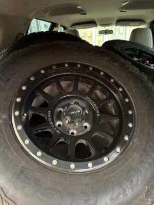 كفرات مع الجنوط للبيع و اغراضها