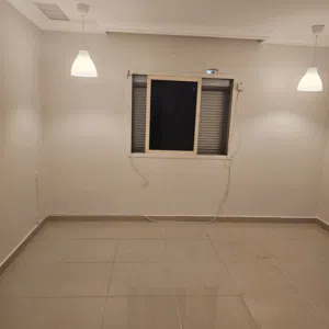 شقق للموظفين بالسالميه قطعه 12