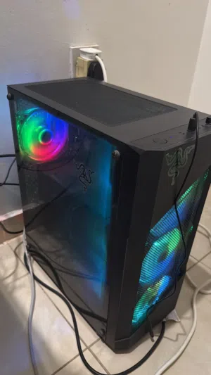 Windows Custom-built  Computers  for sale  in Al Ahmadi
