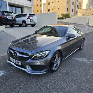 Mercedes-Benz C200 2018 صبغ الوكالة