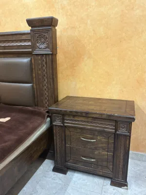 غرفة نوم راقيه و نظيفه و جودتها ممتازه A classy and clean bedroom set with excellent quality.