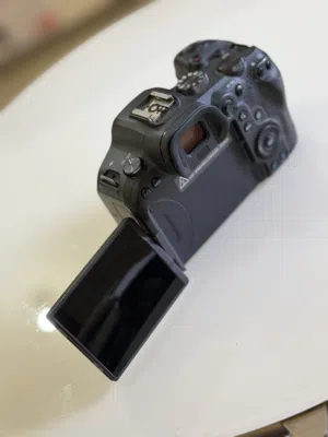 Canon R6 camera body only