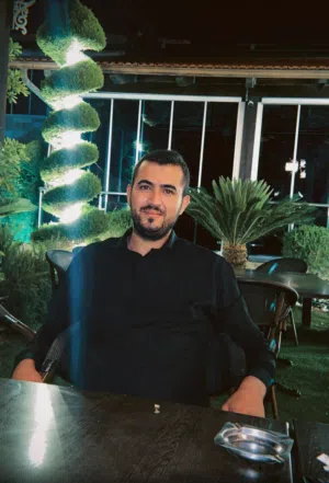 عبيدة عمر مصطفى دواس 