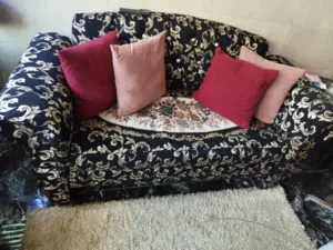 سجلونتين صوفيات ثنائية وثلاثية وكرسين مفردين منجدة قماش شانيل وسفنج ضغط بتفتح بوكس وتخزين