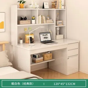 اجعل رحلتك الأكاديمية أكثر فاعلية مع طاولة الدراسة التي تلبي إحتياجاتك